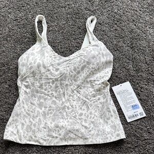 Lululemon tank
